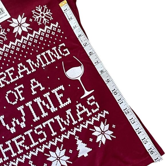“Dreaming of Wine Christmas” Short Sleeve Ladies T • Small • NWT - Picture 5 of 7